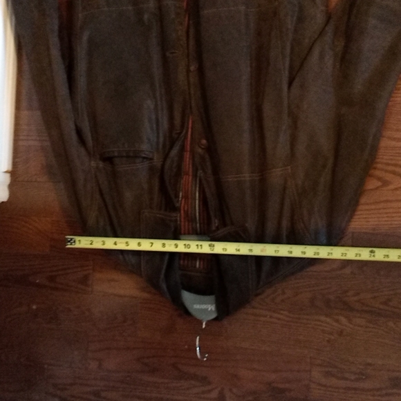 Danier 3/4 length leather coat - Picture 4 of 5